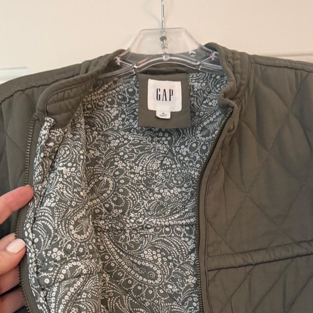 Gap Quilted Jacket - image 3